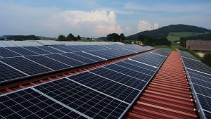 Ahorre electricidad con la instalación de paneles solares en su empresa