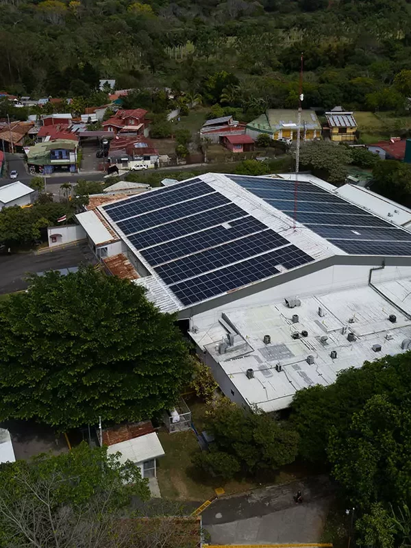 Sistemas fotovoltaicos en la industria de café