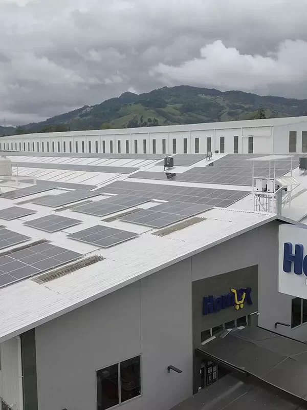 Instalación de placas solares en tiendas