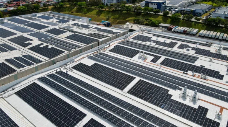 Avolta y ICU Medical completan el proyecto fotovoltaico privado para generación distribuida más grande del país